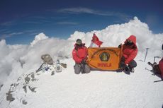 Impala Universitas Brawijaya Kibarkan Merah Putih di Puncak Elbrus