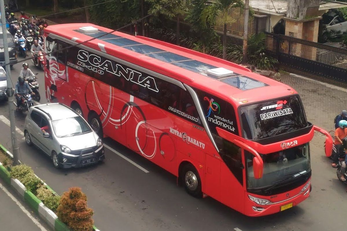 bus sky view