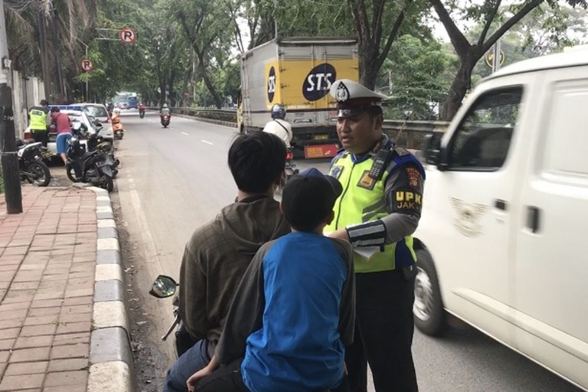 Operasi keselamatan jaya 2019 berlangsung di Jalan Sunter Agung, Tanjung Priok, Jakarta Utara, Selasa (30/4/2019) mulai pukul 14.00 WIB.