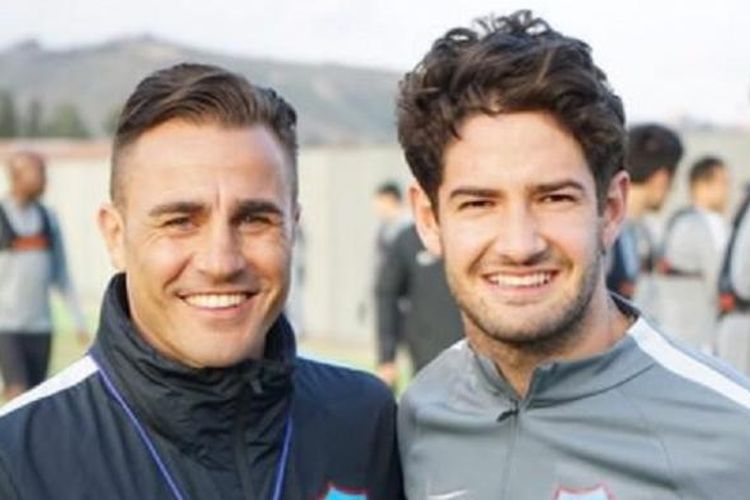 Alexandre Pato bakal dilatih Fabio Cannavaro di Tianjin Quanjian musim 2017. Dia resmi dibeli dari Villarreal pada Senin (30/1/2017). 