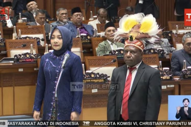 DPR Lantik Nessy Kalviya dan Mesakh Mirin sebagai Anggota Dewan 2024-2029