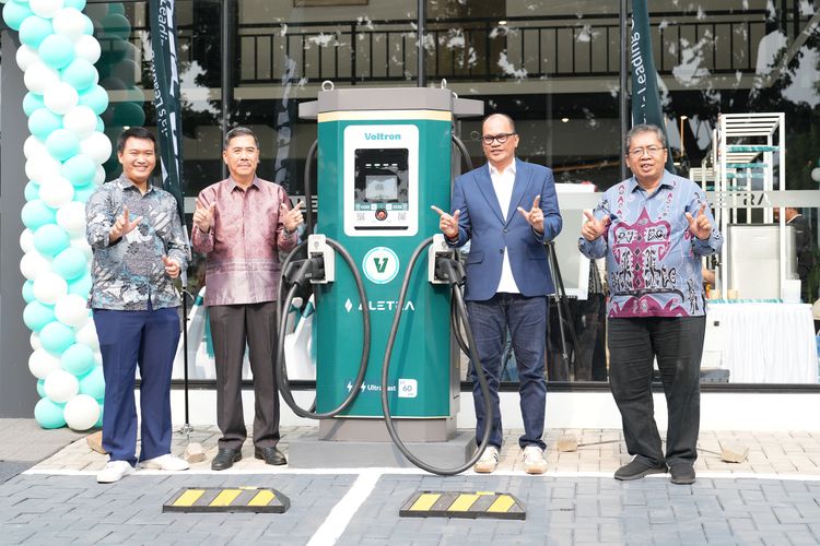 Diler baru Aletra Kemang resmi beroperasi