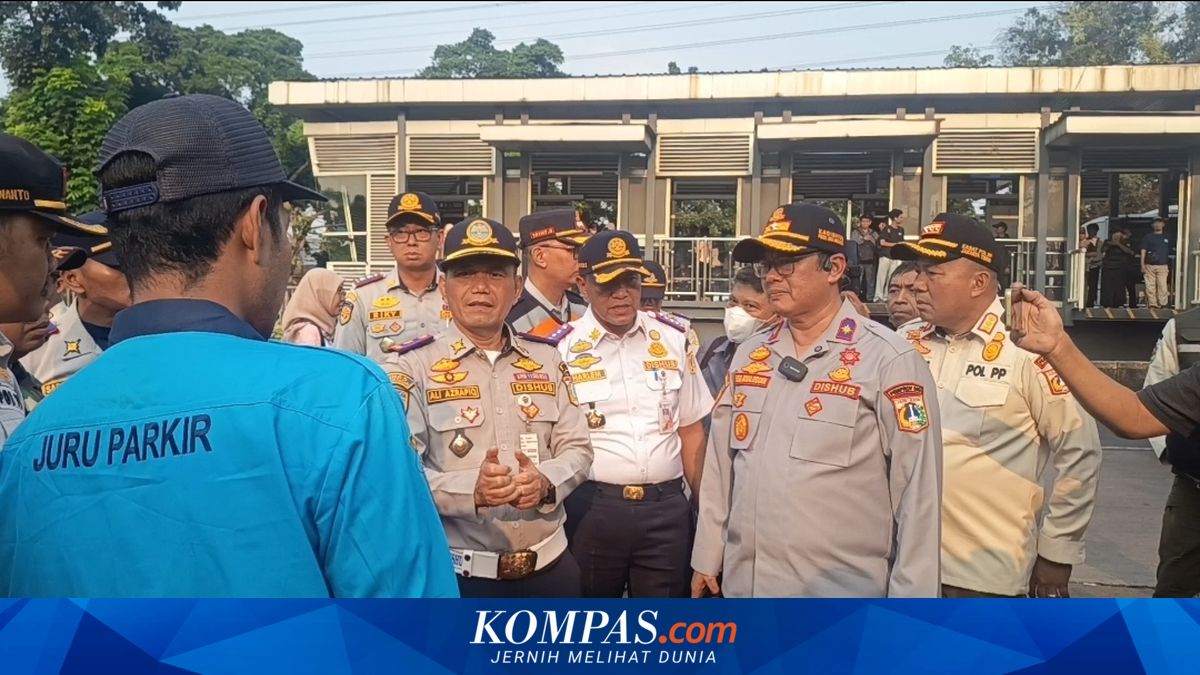 Kadishub DKI Marahi Juru Parkir Resmi di Cililitan karena Masih Terima Pembayaran Tunai