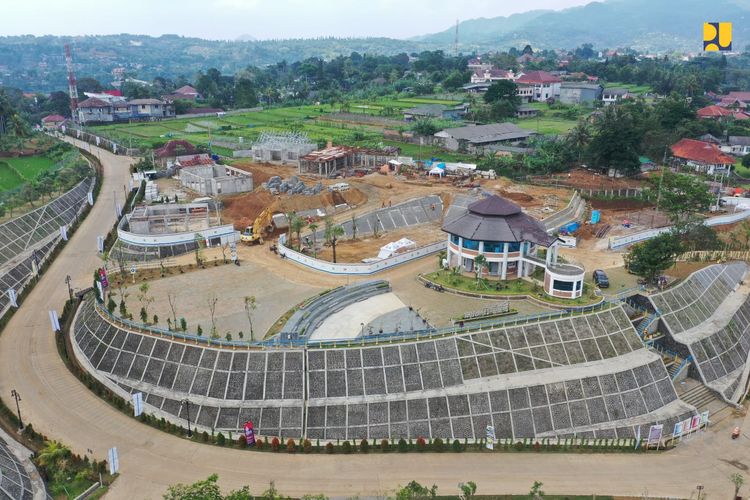 Progres pembangunan Bendungan Ciawi, Jawa Barat ditargetkan rampung tahun 2022.
