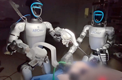 Robot Humanoid China Bikin Gebrakan, Berhasil Bantu Operasi Bedah Pertama di Dunia