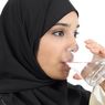 Tips Minum Air Putih saat Puasa