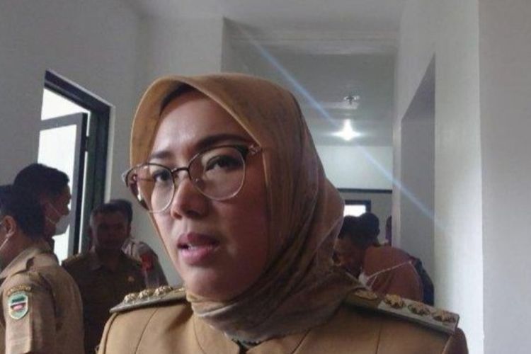 Bupati Purwakarta Anne Ratna Mustika.