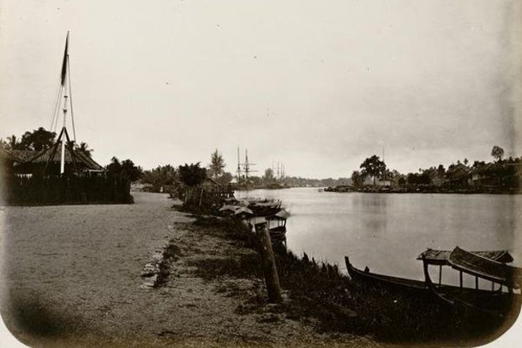 Gambar sungai Martapura, Banjarmasin, yang diambil sebelum tahun 1880. 