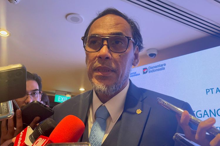 Direktur Utama PT Aneka Tambang (Persero) Tbk atau Antam, Achmad Ardianto saat ditemui usai RUPST Antam di Hotel Borobudur, Jakarta, Kamis (12/6/2025). 