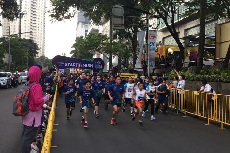 Run for Hope, ajang lari marathon sejauh 5 kilometer yang dilakukan untuk meningkatkan kesadaran masyarakat soal penyakit kanker serta memberikan dukungan kepada para pasien kanker yang diselenggarakan di Jakarta, Minggu (10/02/2019)