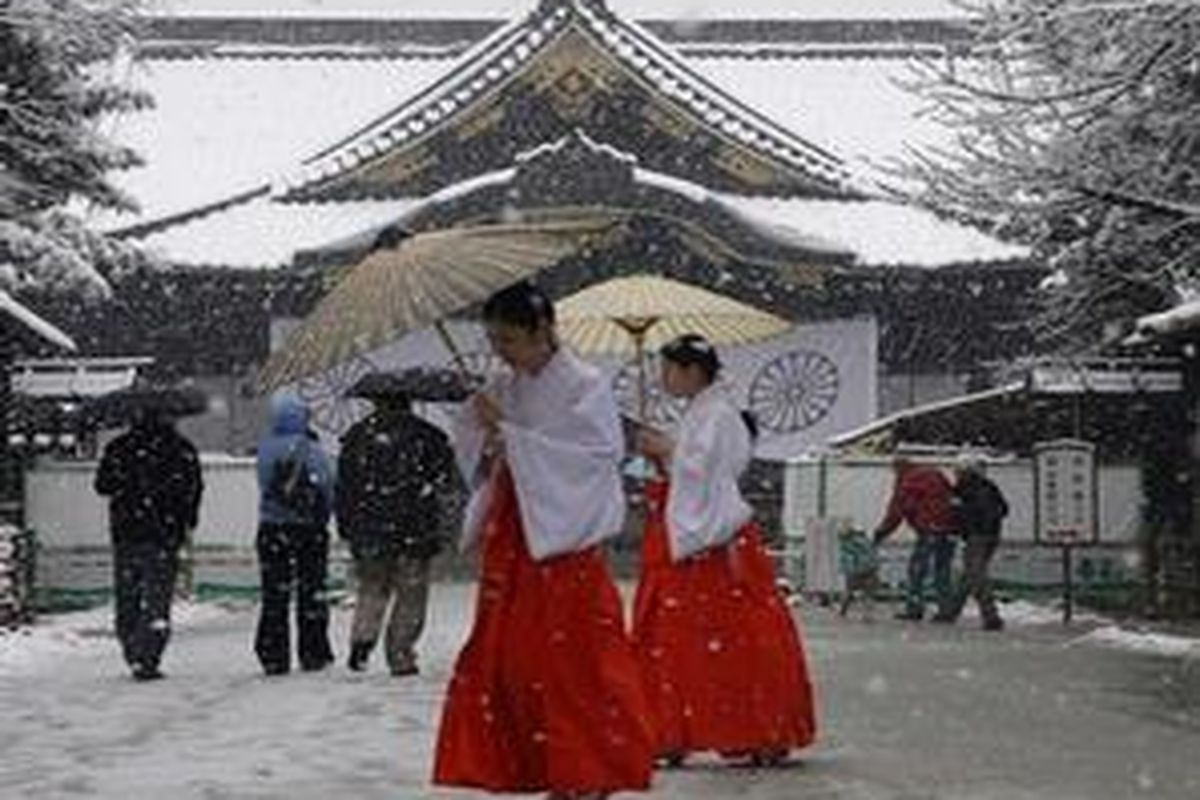 Ilustrasi: Hujan salju amat lebat melumpuhkan Tokyo, Jepang.