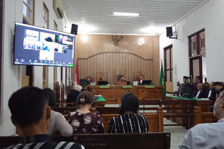 Suasana sidang tuntutan bos judi online Apin BK di Pengadilan Negeri, Medan, Kamis (15/6/2023). 