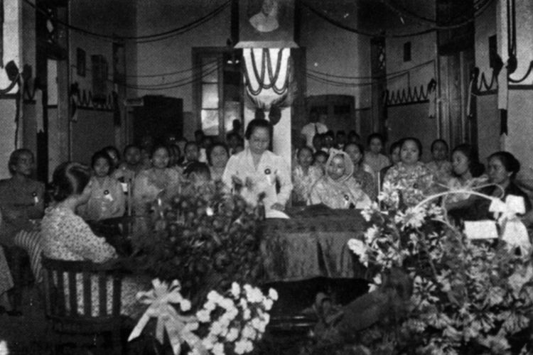 Kongres Perempuan Indonesia di Surabaya, 13 Desember 1930.