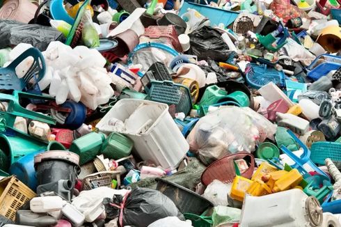Warga Keluhkan Tumpukan Sampah di Kalimati Tangerang, Dapat Timbulkan Penyakit hingga Berpotensi Banjir