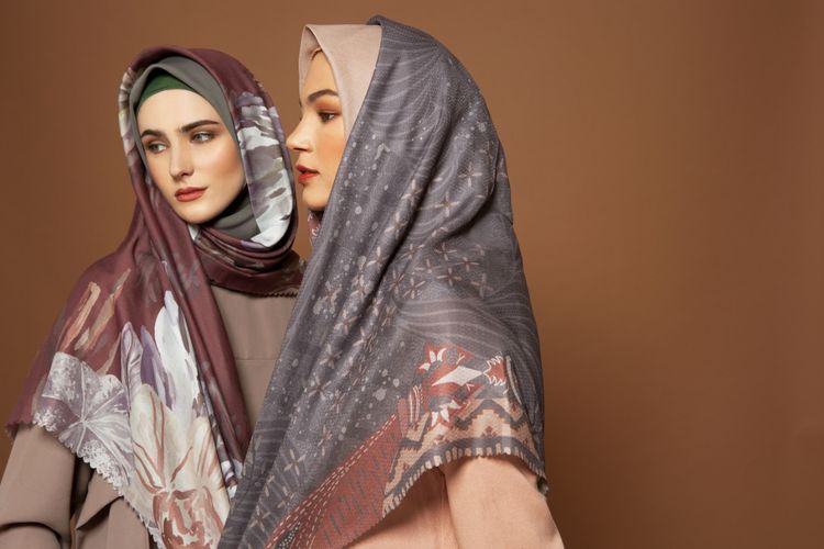 Situs e-commerce Blibli meluncurkan kolaborasi Ramadan bersama 12 creativepreneurbrand fashion ternama yang terbagi ke dalam koleksi modest wear (busana muslim) dan non-modest wear.