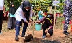 5 Varietas Durian Merah Banyuwangi Kini Sudah Terdaftar di Kementan