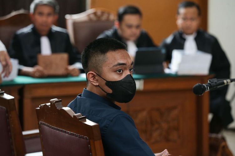 Foto : Kuasa Hukum Mario Dandy Sebut Restitusi Rp 120 Miliar Bukan ...