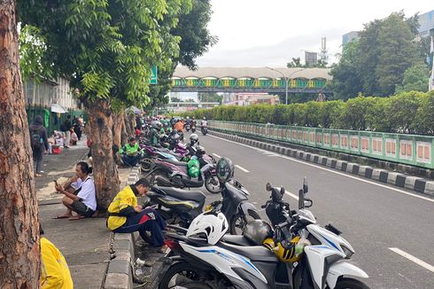 Upaya Berantas Ojol Bandel Penyebab Kemacetan di Pasar Minggu, Bikin Lay Bay dan Tutup Pelintasan Kereta