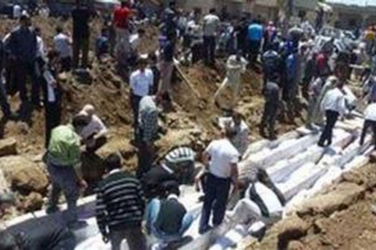 Korban tewas mencapai 100 lebih dan kebanyakan anak-anak. 