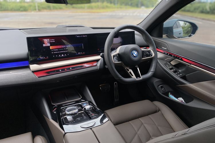 Interior BMW i5 eDrive40 M Sport