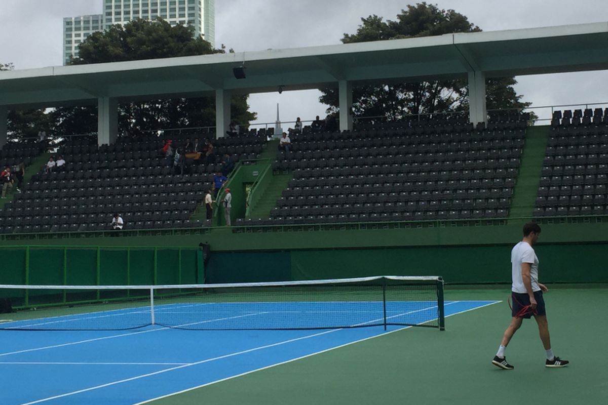 Lapangan Tenis Outdoor Senayan.