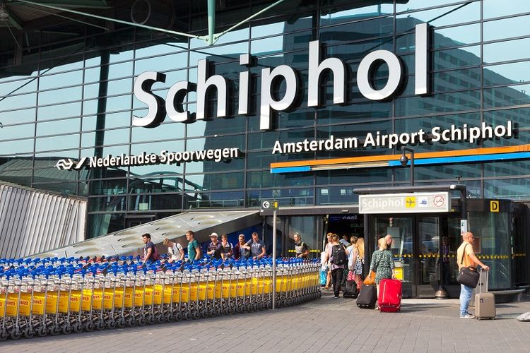 Bandara Schiphol  di Amsterdam