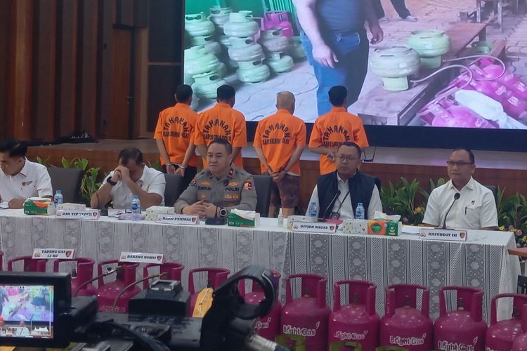 Pengoplos Elpiji Subsidi Andalkan Oknum Sales untuk Kumpulkan Bahan Baku