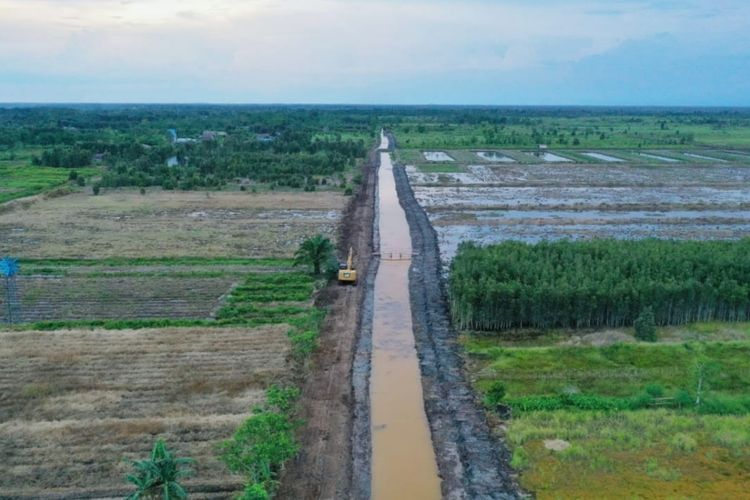 Pembangunan Infrastruktur sumber daya air (SDA), irigasi sungai, oleh Kementerian PUPR.