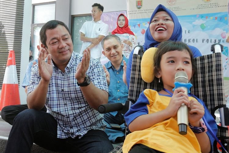 Wali Kota Semarang Hendrar Prihadi saat menghadiri peringatan Hari Cerebral Palsy Sedunia di Ruang Difabel Semar Cakep (Semarang Penyandang Cacat Kepedulian), Semarang Barat, Minggu (6/10/2019).