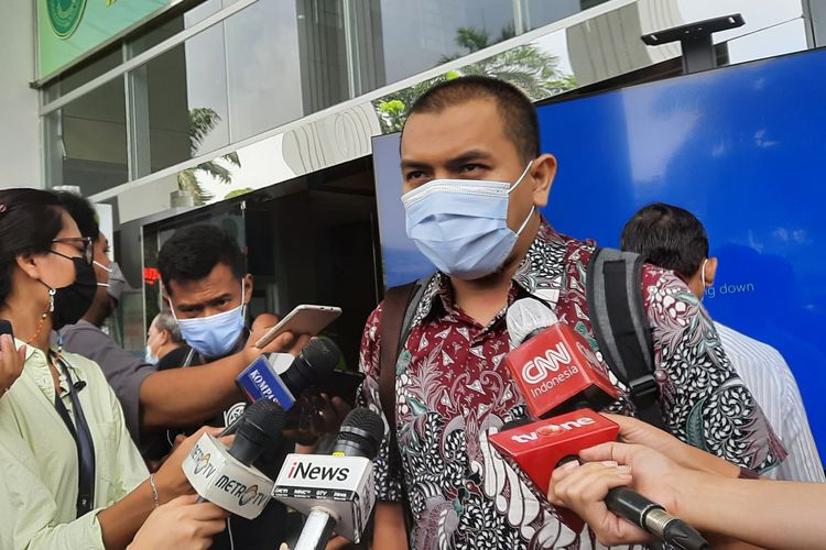 Aziz Yanuar saat di Pengadilan Negeri Jakarta Timur, Rabu (28/4/2021).