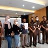 Berkaca-kaca, Aceng Berterima Kasih ke Mahasiswi yang Membebaskannya dari Penjara: Bisa Kumpul Keluarga