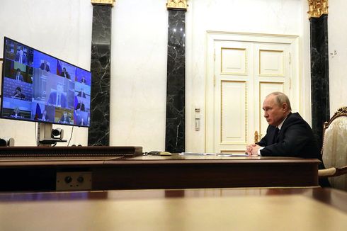 Berunding 80 Menit, Scholz dan Macron Desak Putin Negosiasi dengan Zelensky