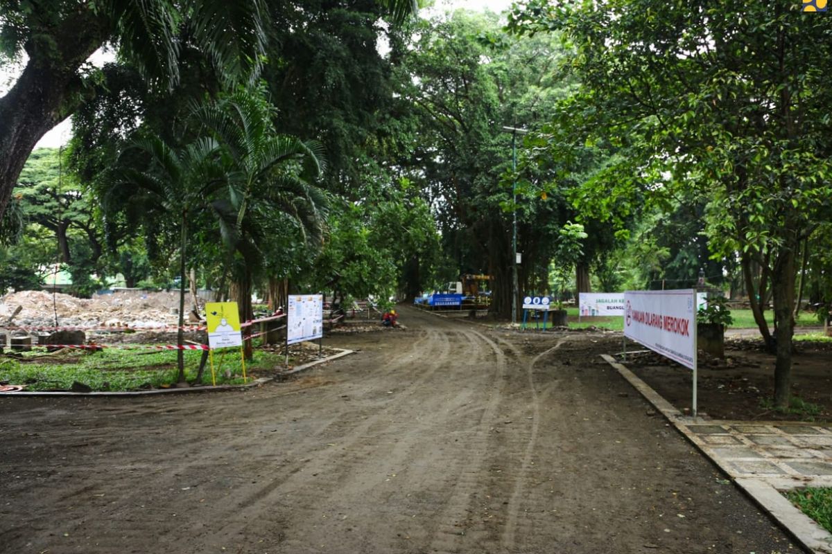 Revitalisasi Kawasan Taman Balekambang yang berada di Jalan Ahmad Yani, Surakarta, Provinsi Jawa Tengah.