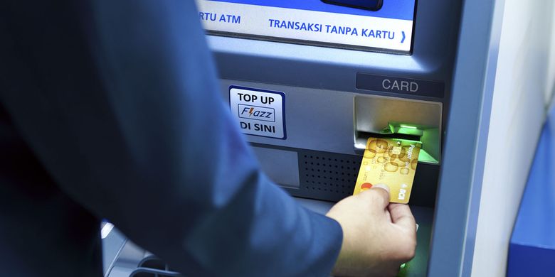 Cara setor tunai BCA dan cara tarik tunai tanpa kartu BCA di ATM dengan mudah