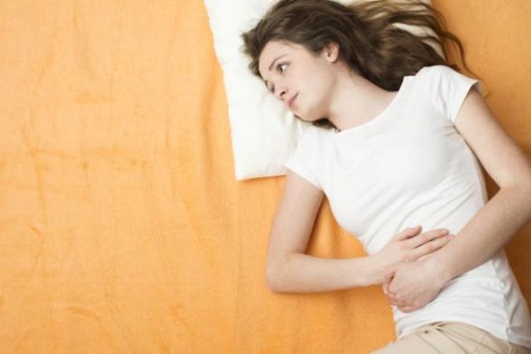 sakit perut bagian bawah pada wanita remaja 17