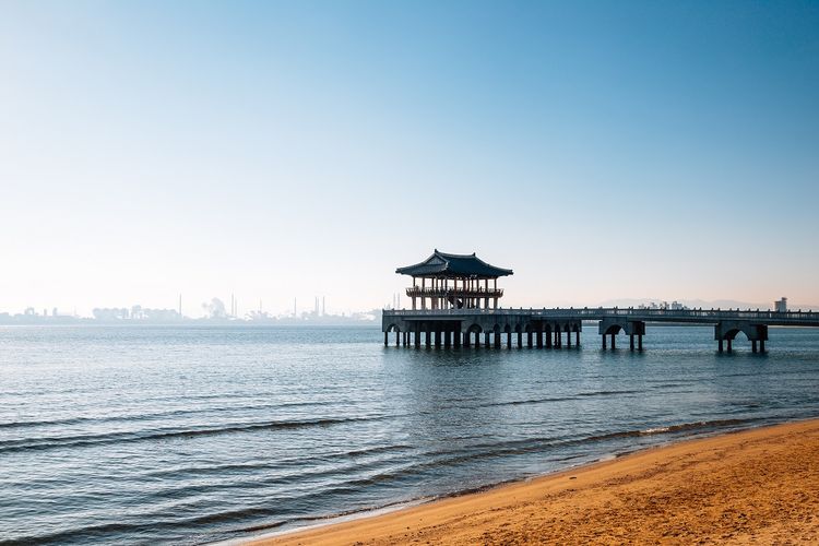 Pantai Yeongildae di Pohang, Geyongsang Utara, Korea Selatan DOK. Shutterstock/Yeongsik Im