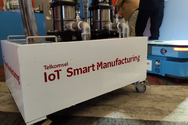 Ilustrasi solusi Smart Manufacturing Telkomsel.