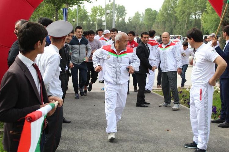 Menurut Menteri olahraga Tajikistan, Abdullozod Ahtam Rustam, yang juga wakil presiden NOC Tajikistan, kegiatan fun run tak hanya olahraga semata.
