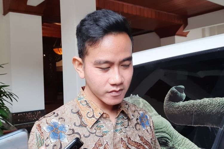 Wali Kota Solo Gibran Rakabuming Raka di Balai Kota Solo, Jawa Tengah, Selasa (11/4/2023).