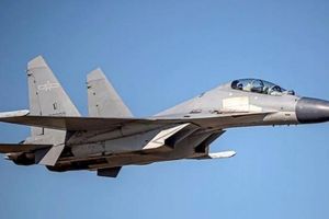 China Makin Berani, Jet Tempur J-16 Tembakkan Suar ke Pesawat Taiwan