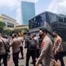 Momen Rombongan Pati-Pamen Polri Naik Bus Sebelum Bertemu Jokowi ke Istana