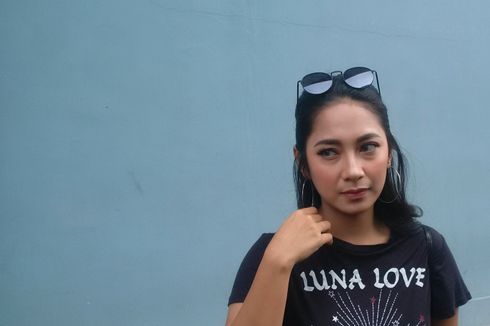 Dinda Kirana Tak Mau Ungkapkan Identitas Pacar