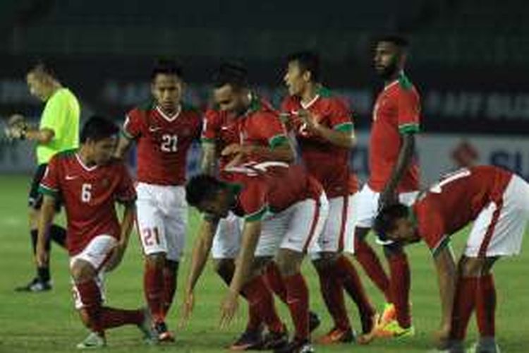 Perayaan gol Fachrudin Aryanto saat Timnas Indonesia melawan Filipina pada partai kedua Grup A Piala AFF 2016 di Philippine Sports Stadium, Bulacan, Selasa (22/11/2016).

