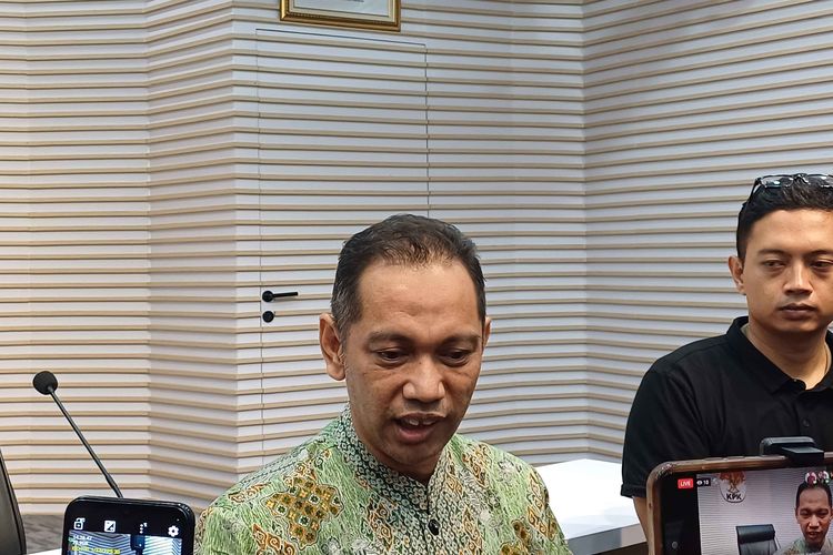 Wakil Ketua KPK Nurul Ghufron mengatakan, pimpinan KPK menilai Majelis Hakim Pengadilan Tipikor, Jakarta Pusat yang mengabulkan eksepsi Hakim Agung Gazalba Saleh dalam putusan sela tidak konsisten, Selasa (28/5/2024)