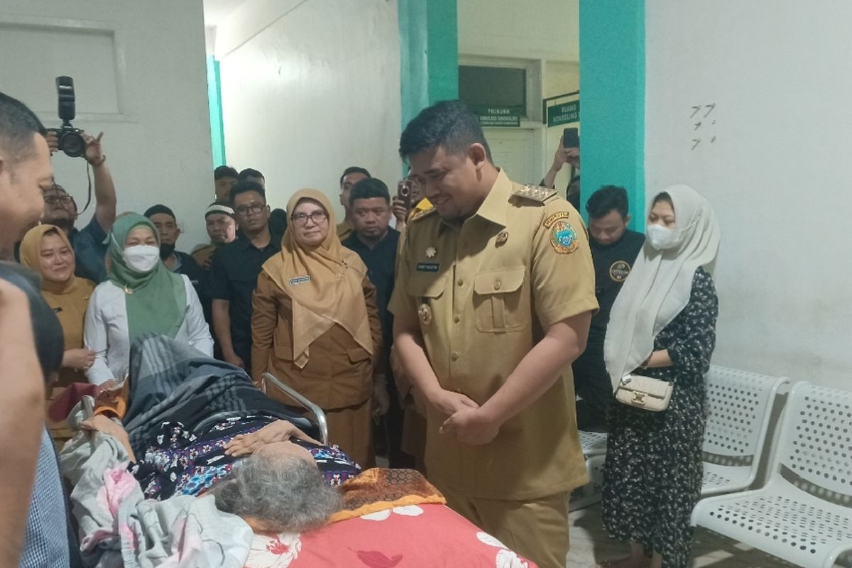 Gubernur Sumut Bobby Nasution saat sidak di RSU Haji Medan, Selasa (8/4/2025).