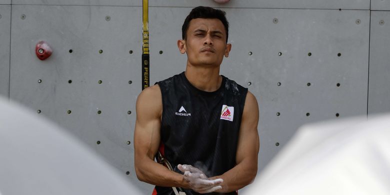 Veddriq Leonardo during the 2019 Sport Climbing Asian Championship in Bogor, West Java on Saturday, November 9, 2019.  