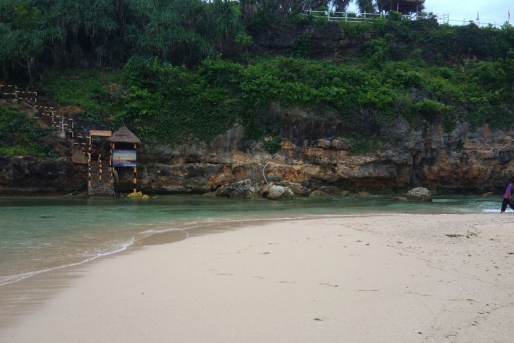 Pulau Drini di Kabupaten Gunungkidul, DI Yogyakarta.