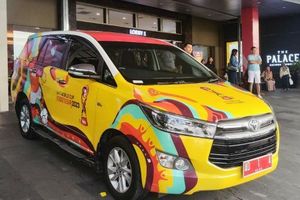 Mobil Dinas Gibran Ditinggal Lagi, Kini di Festival Kuliner Non-halal Solo