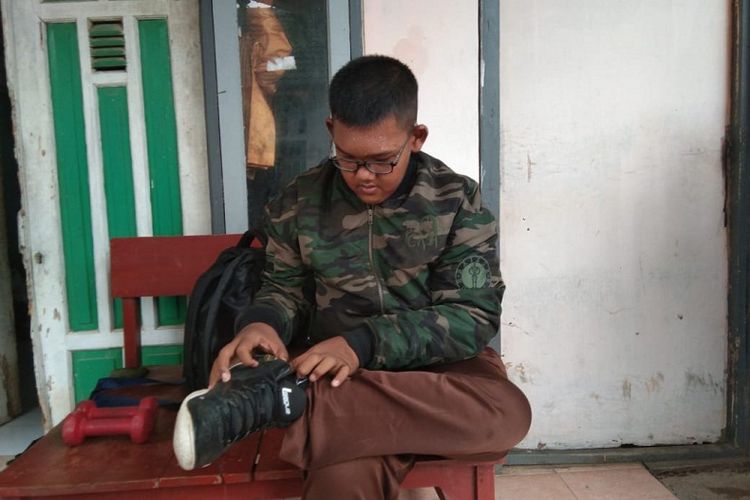 Arya Permana (14), kini memiliki bobot 83 Kg dari semula 192 kg dengan menjaga pola makan, olahraga, operasi penyempitan lambung. 