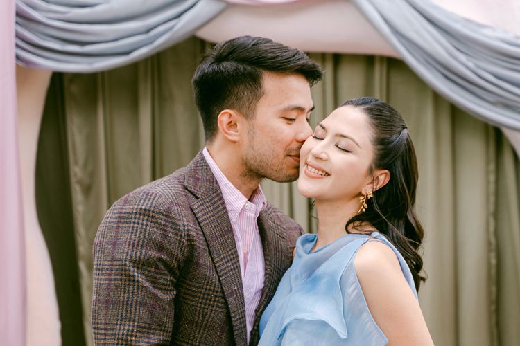 5 Gaya Jessica Mila saat Gender Reveal Anak Kedua, Tampil Elegan dan Fresh